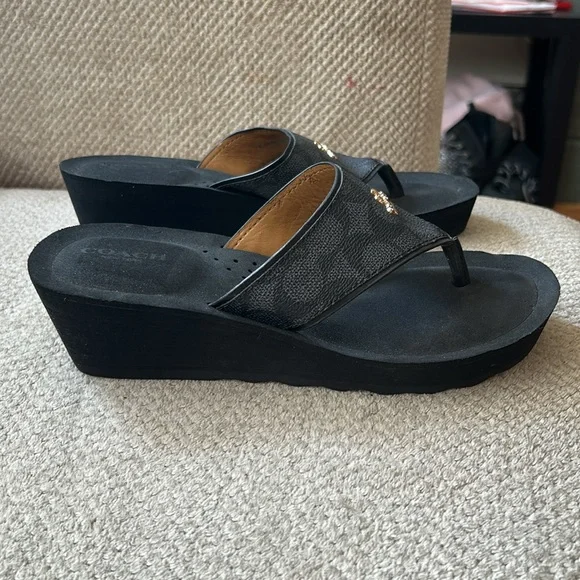 ▪️Coach Monogram Wedge Sandals - Picture 4 of 9